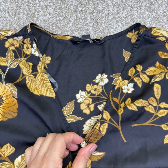 Zac & Rachel Black with Beige Floral Top size 2X - Picture 4 of 14